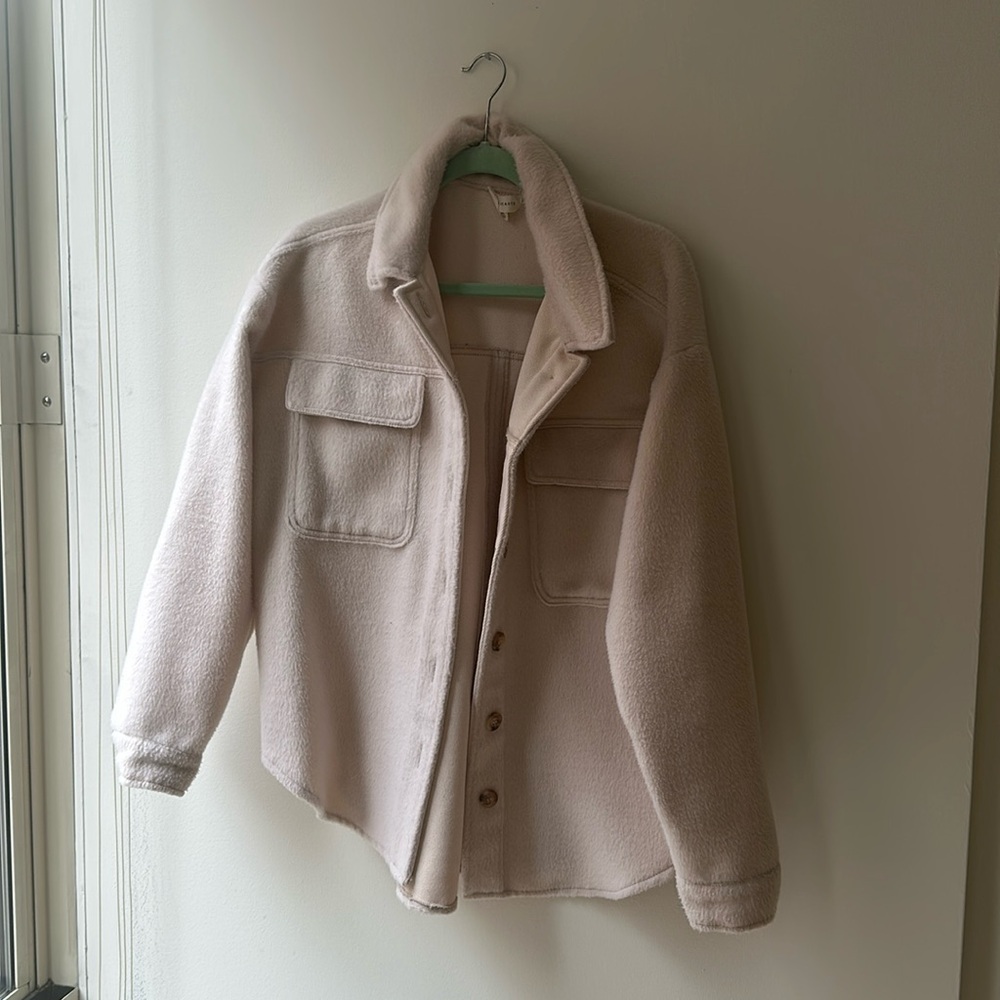 Cream colored shacked from LA Hearts